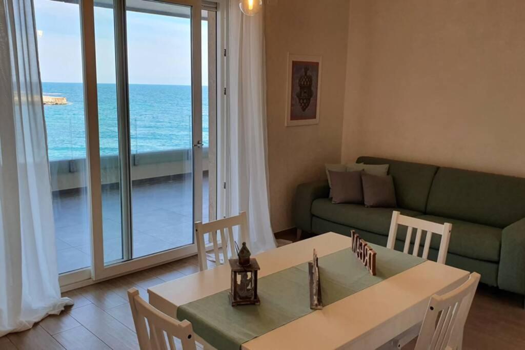 Il Mare In Casa - Appartamento Al Mare In Puglia Монополи Экстерьер фото