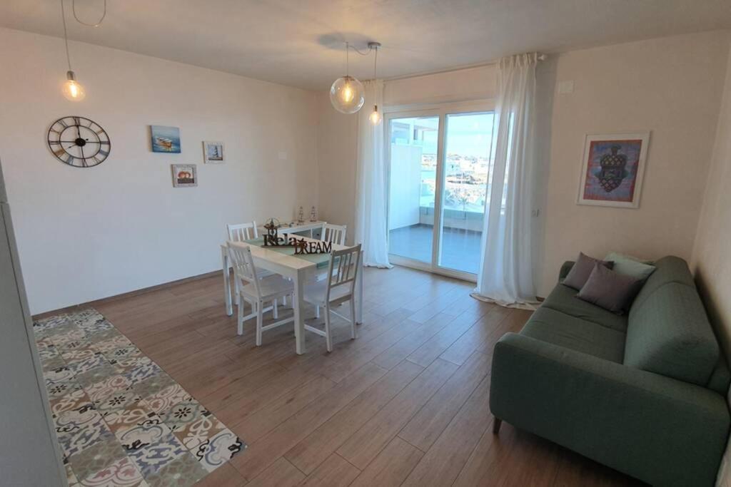 Il Mare In Casa - Appartamento Al Mare In Puglia Монополи Экстерьер фото